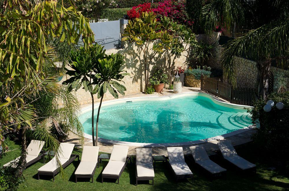 Hotel Villamare Fontane Bianche Buitenkant foto