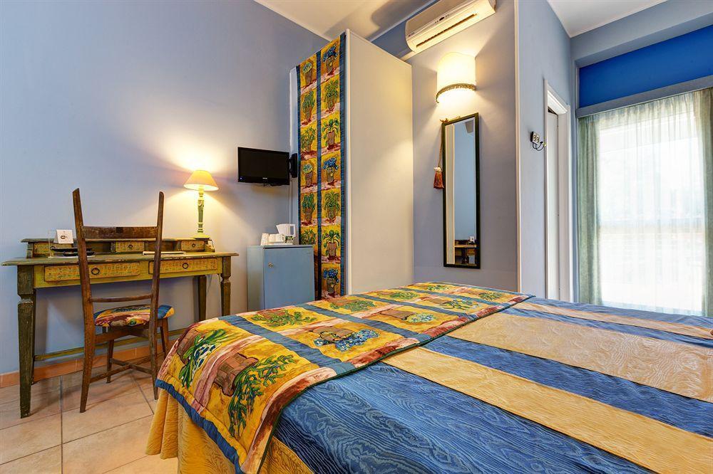 Hotel Villamare Fontane Bianche Buitenkant foto